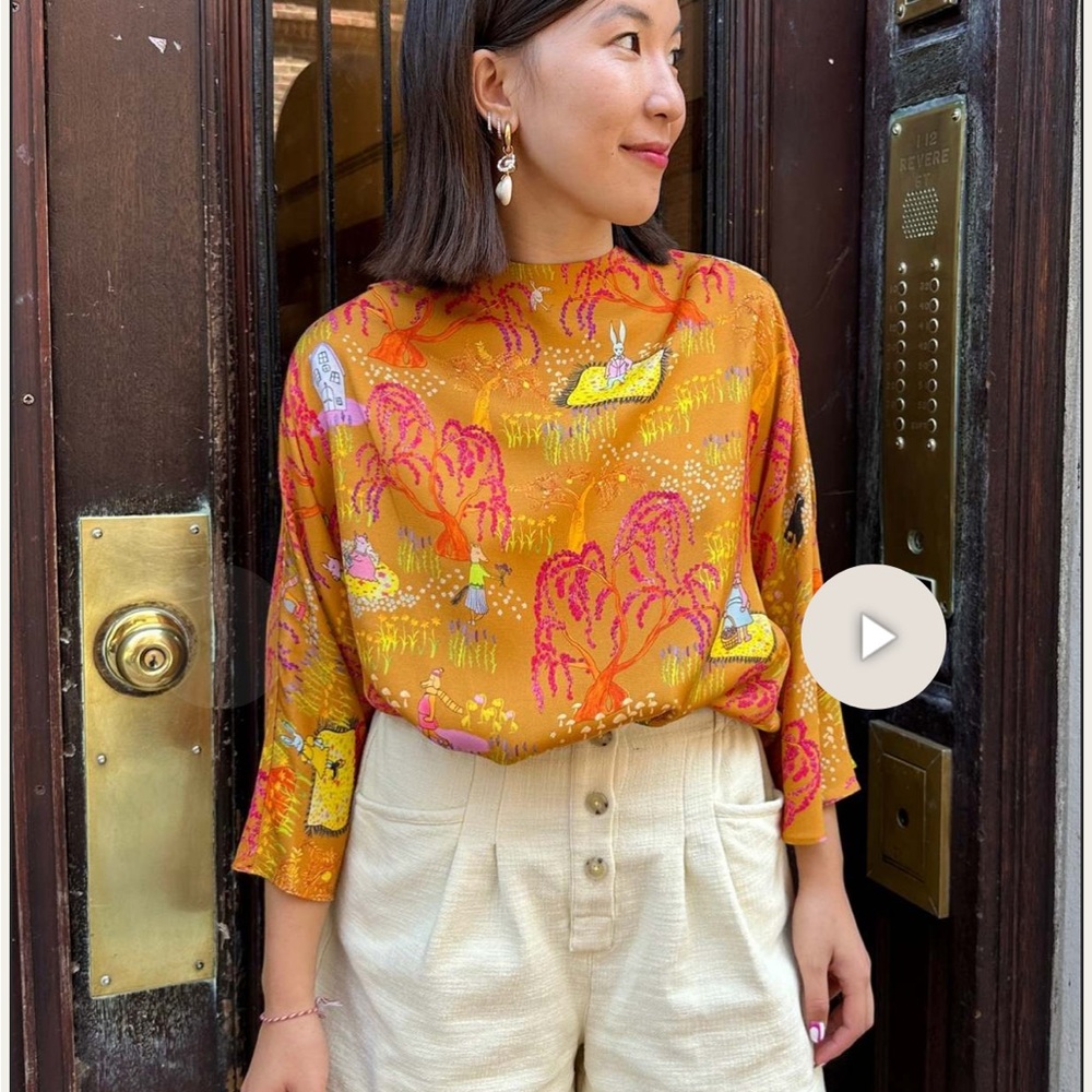 Dauphinette Floatkerchief Whiskey Business Printed Top